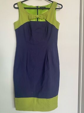 Luisa Spagnoli Navy and Lime Sleeveless Sheath Dress with Front Bow
